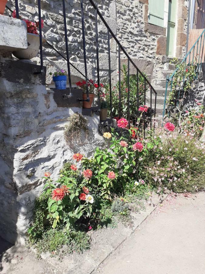 Апартаменты Le Refuge Des Alpes Mancelles Френе-сюр-Сарт Экстерьер фото